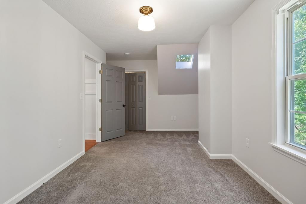 480 Jamestown Road Cookeville, TN 38501 - Photo 33 of 46 an empty room with windows and closet