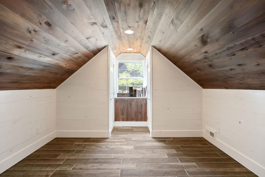 480 Jamestown Road Cookeville, TN 38501 - Photo 35 of 46 a view of an empty room with wooden floor