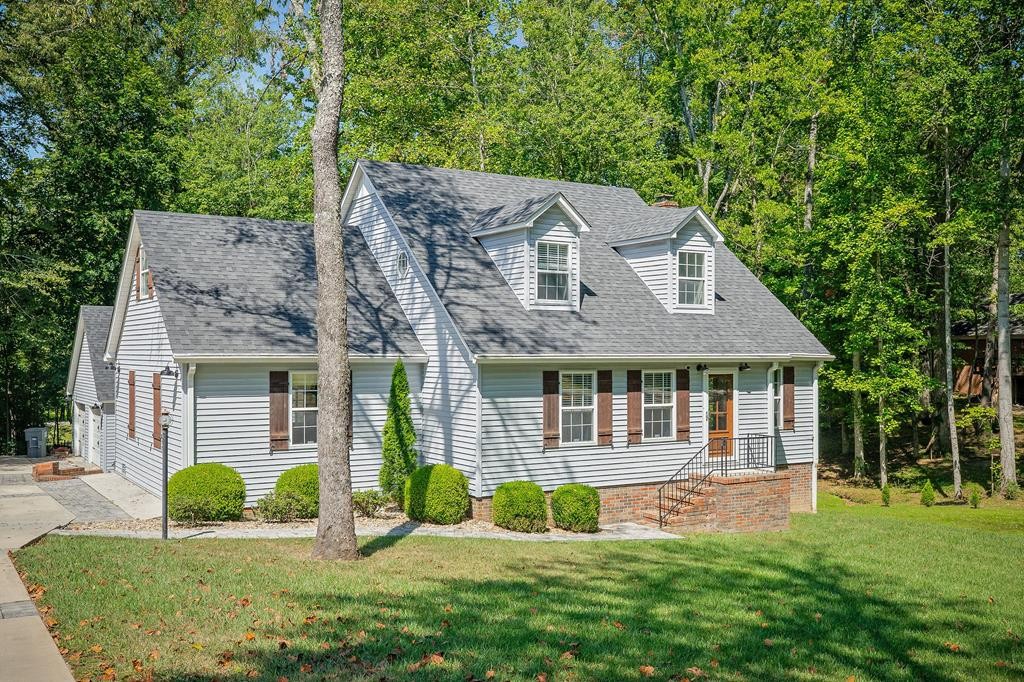 480 Jamestown Road Cookeville, TN 38501 - Photo 38 of 46 front view of a house with a yard