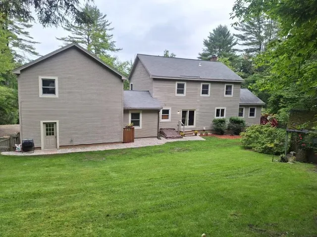 $674,400 | 82 Hiram Atkins Byway, Hartford, VT 05059