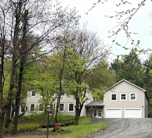 $674,400 | 82 Hiram Atkins Byway, Hartford, VT 05059
