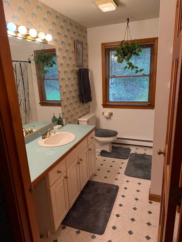 $674,400 | 82 Hiram Atkins Byway, Hartford, VT 05059