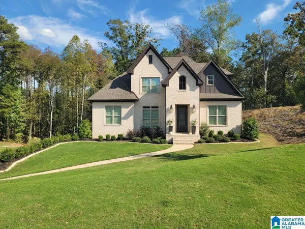 $549,999 | 132 Deer Chase Drive, Chelsea, AL 35043