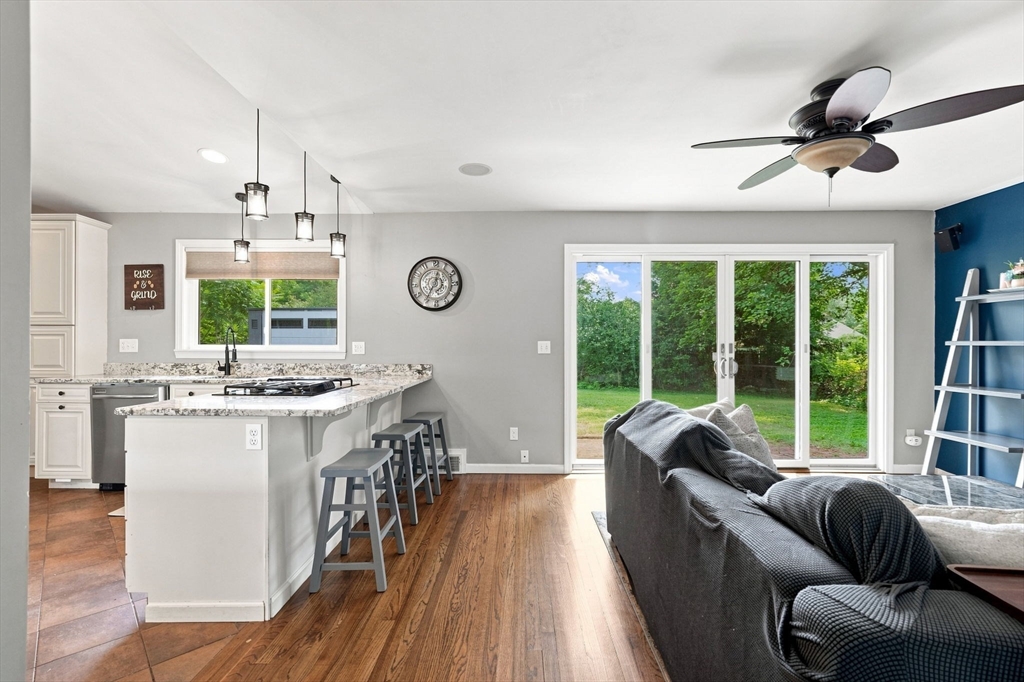 55 Lindsay Road Springfield, MA 01128 - Photo 4 of 35 Gallery Image 4