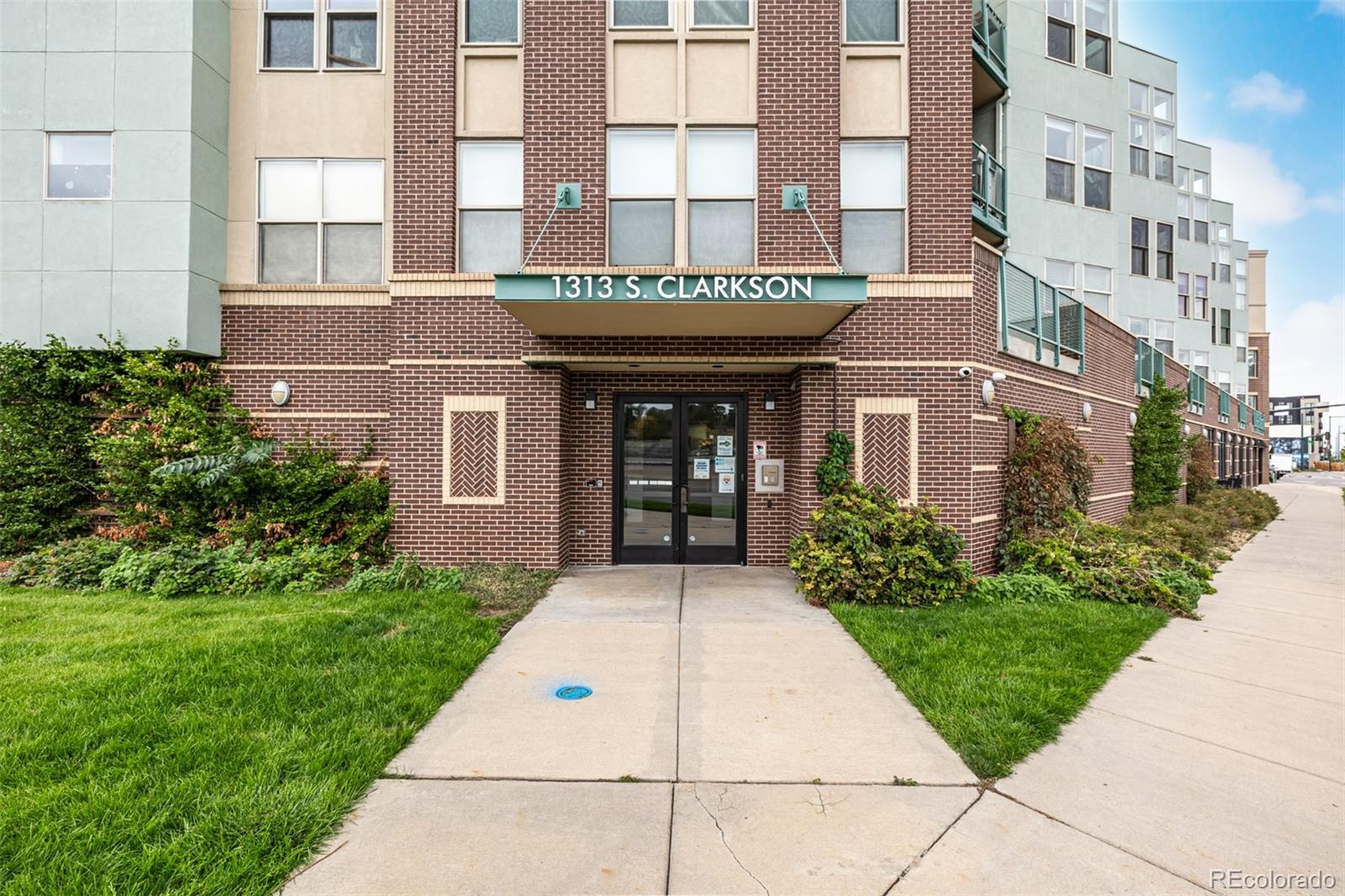 1313 South Clarkson Street, Unit 305 Denver, CO 80210 - Photo 6 of 48