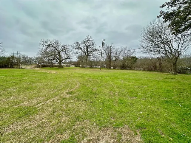 $1,775 | 1694 Old Luling Road, Lockhart, TX 78644