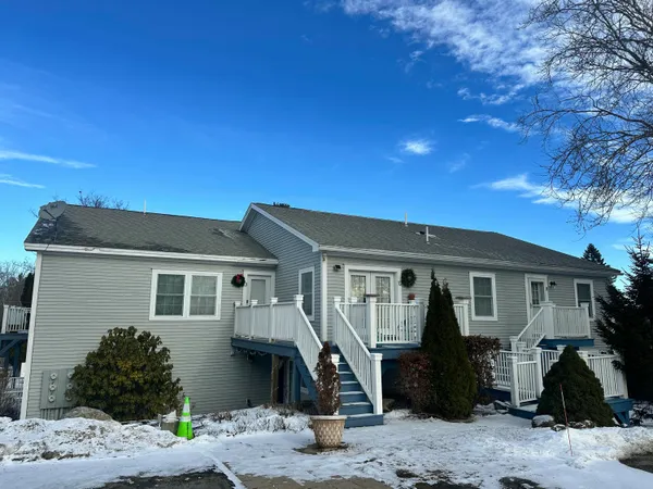 $165,000 | 12 Hilltop Drive, Unit 12, Rockport, ME 04856
