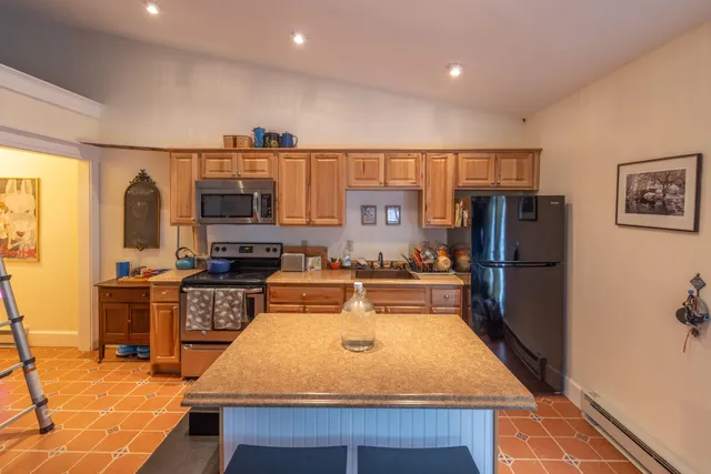 $179,000 | 12 Hilltop Drive, Unit 12, Rockport, ME 04856