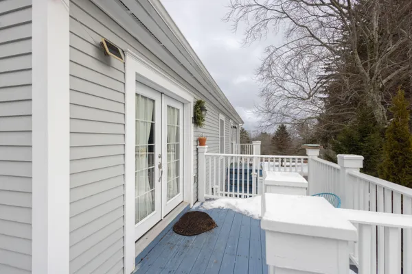 $165,000 | 12 Hilltop Drive, Unit 12, Rockport, ME 04856