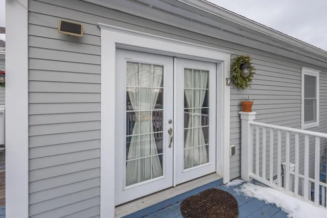 $179,000 | 12 Hilltop Drive, Unit 12, Rockport, ME 04856