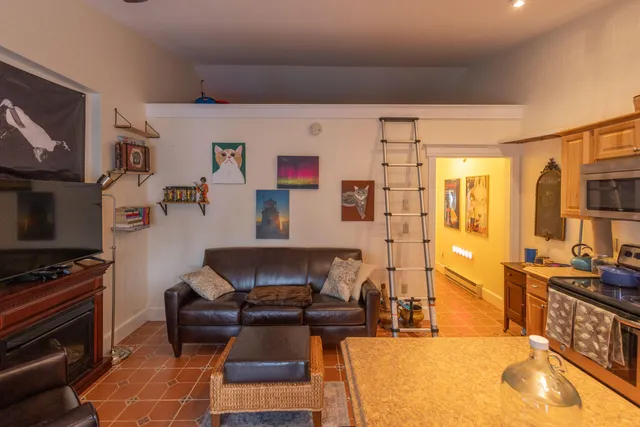 $179,000 | 12 Hilltop Drive, Unit 12, Rockport, ME 04856