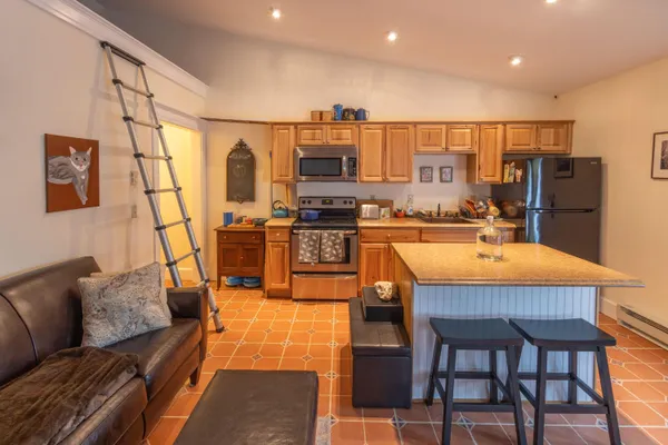 $165,000 | 12 Hilltop Drive, Unit 12, Rockport, ME 04856