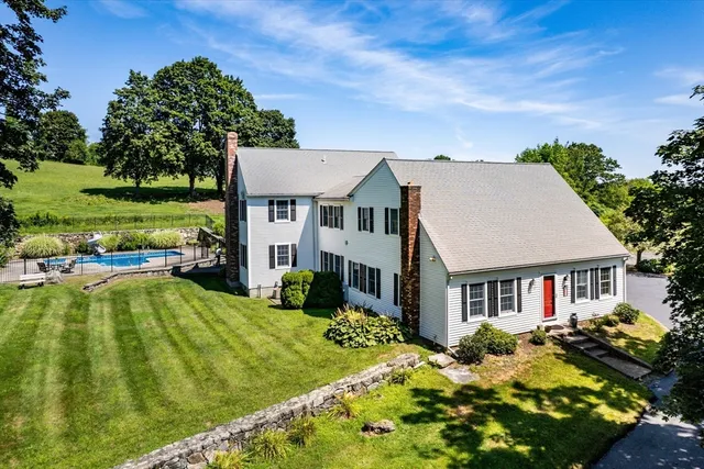 $1,800,000 | 63 Uxbridge Road, Sutton, MA 01590
