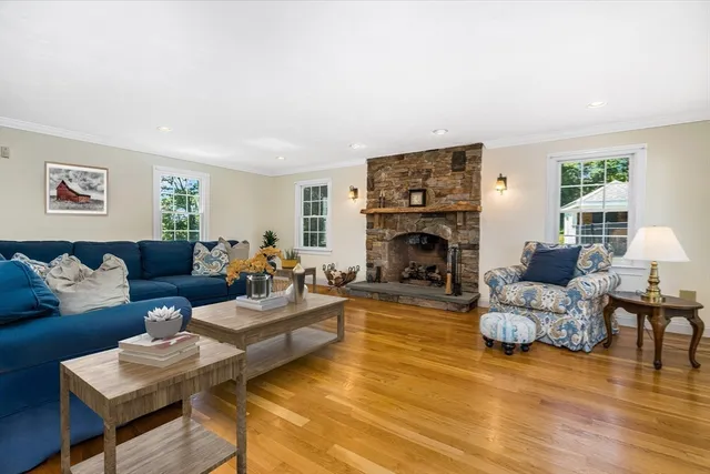 $1,800,000 | 63 Uxbridge Road, Sutton, MA 01590