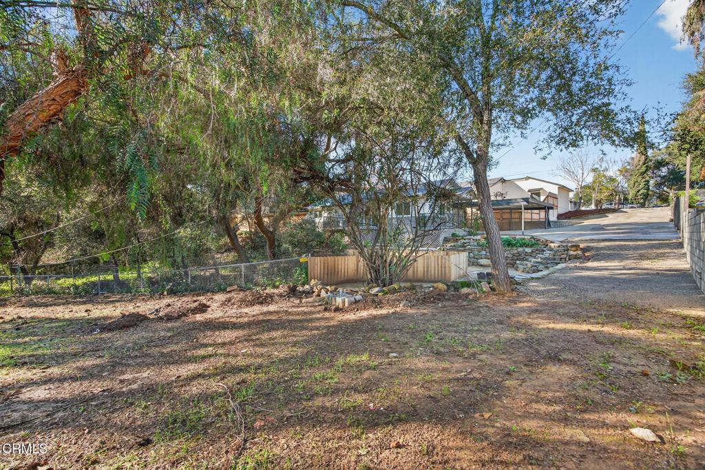 312 Prospect Street Oak View, CA 93022 - Photo 38 of 45 a backyard of a house with table and chairs