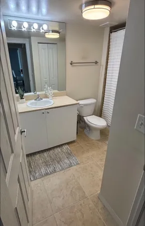 $2,400 | 600 South Dixie Highway, Unit 551, West Palm Beach, FL 33401