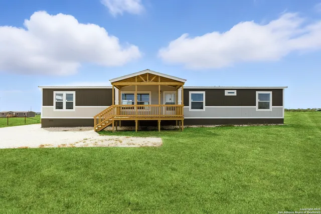 $335,900 | 2479 Fm 1332, Jourdanton, TX 78026