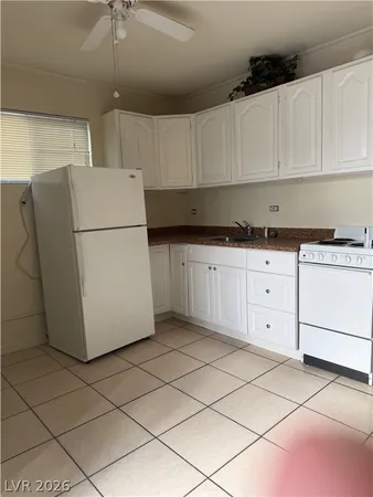 $1,000 | 640 6th Street, Unit B, Boulder City, NV 89005