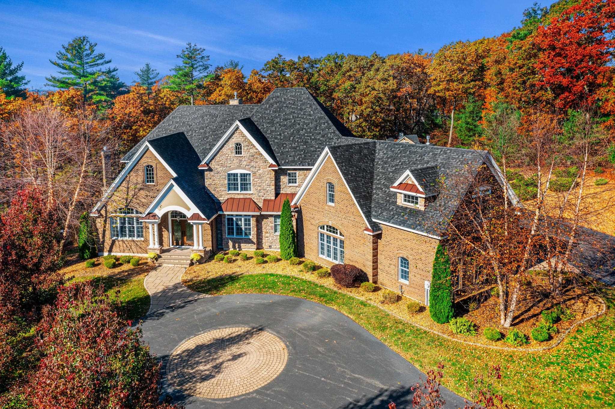 19 Bennington Road Windham, NH 03087 - Photo 2 of 39