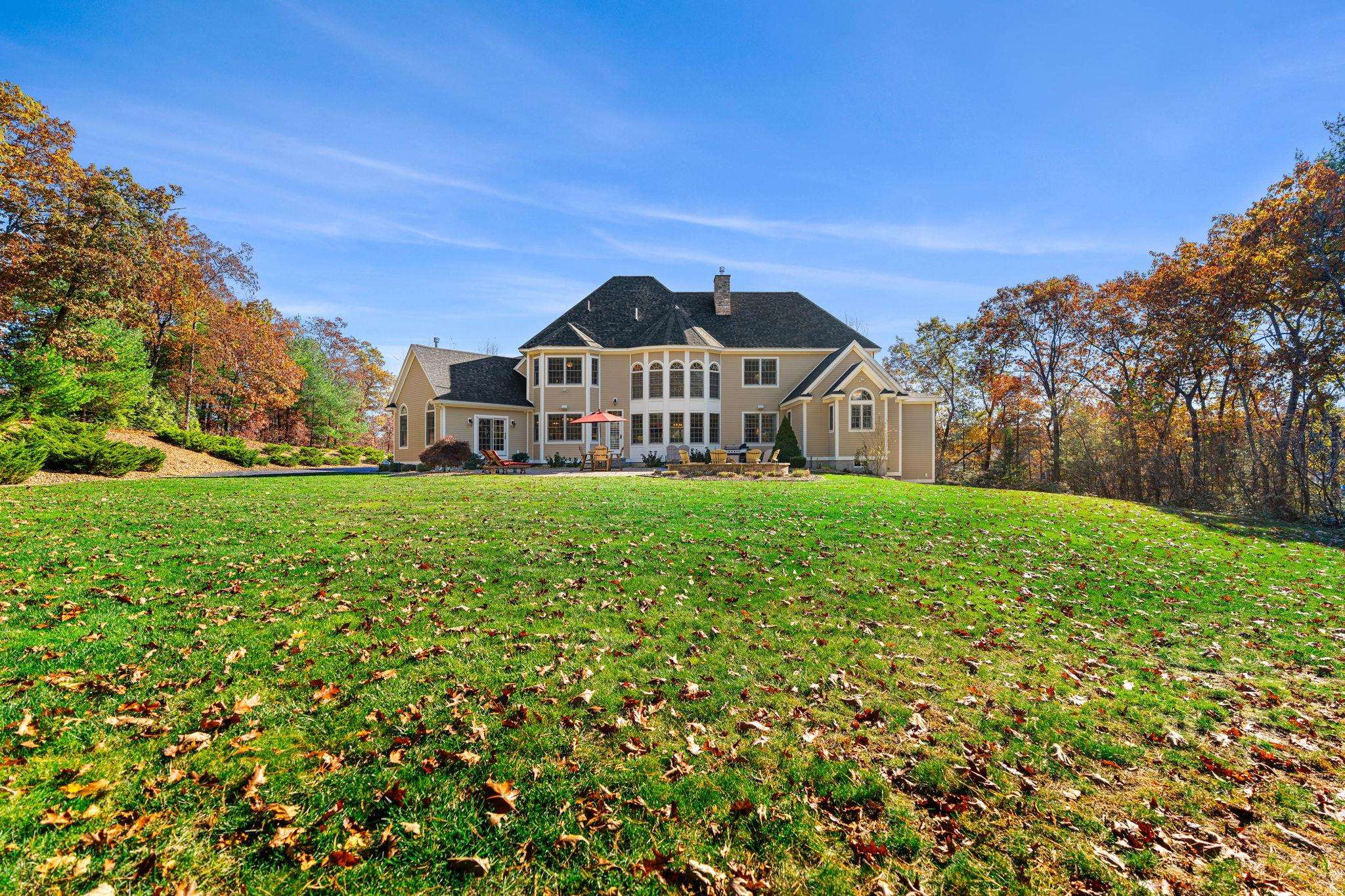 19 Bennington Road Windham, NH 03087 - Photo 31 of 39