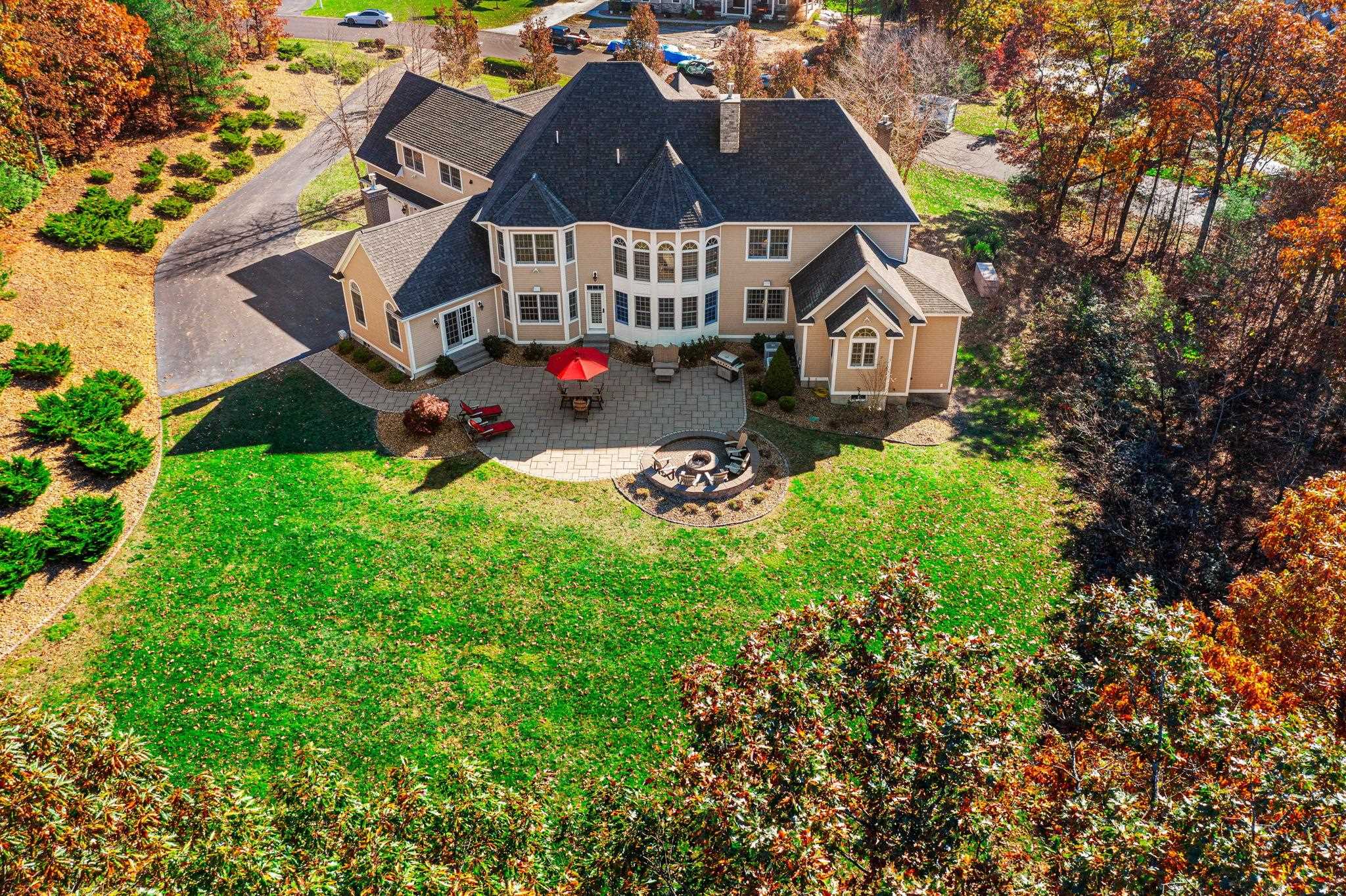 19 Bennington Road Windham, NH 03087 - Photo 32 of 39