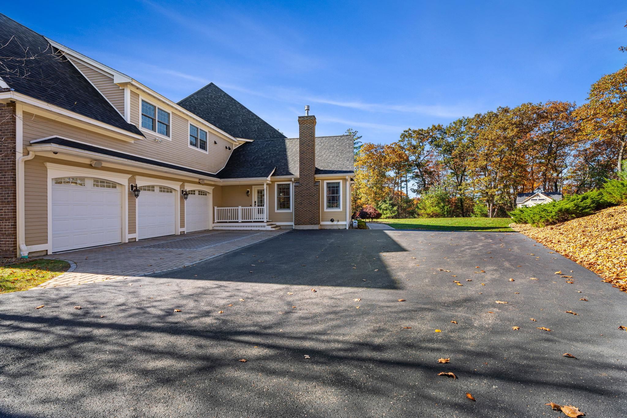 19 Bennington Road Windham, NH 03087 - Photo 35 of 39