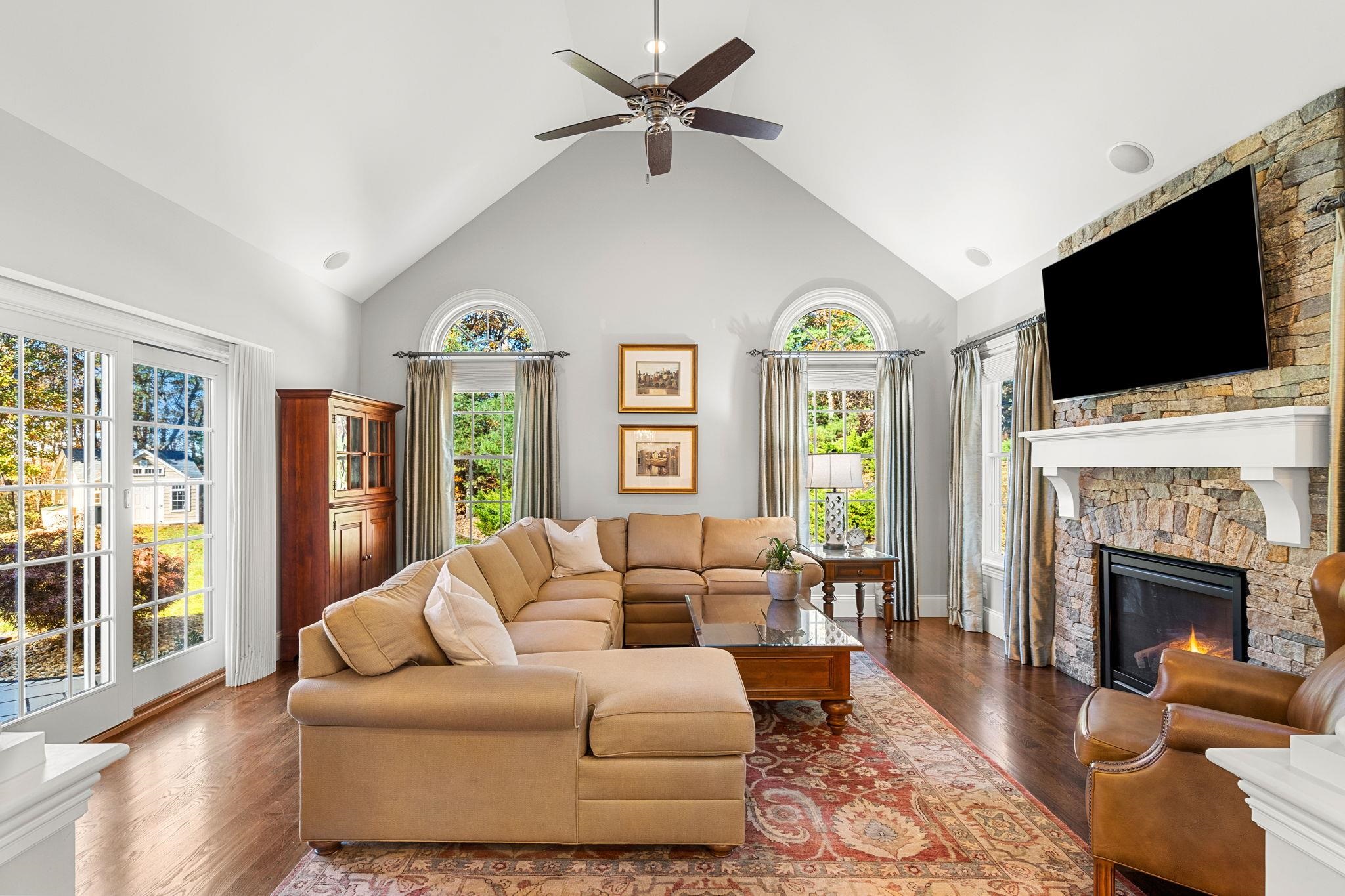 19 Bennington Road Windham, NH 03087 - Photo 36 of 39