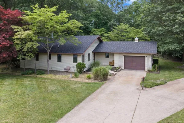 $375,000 | 51565 Maplewood Drive, Elkhart, IN 46514