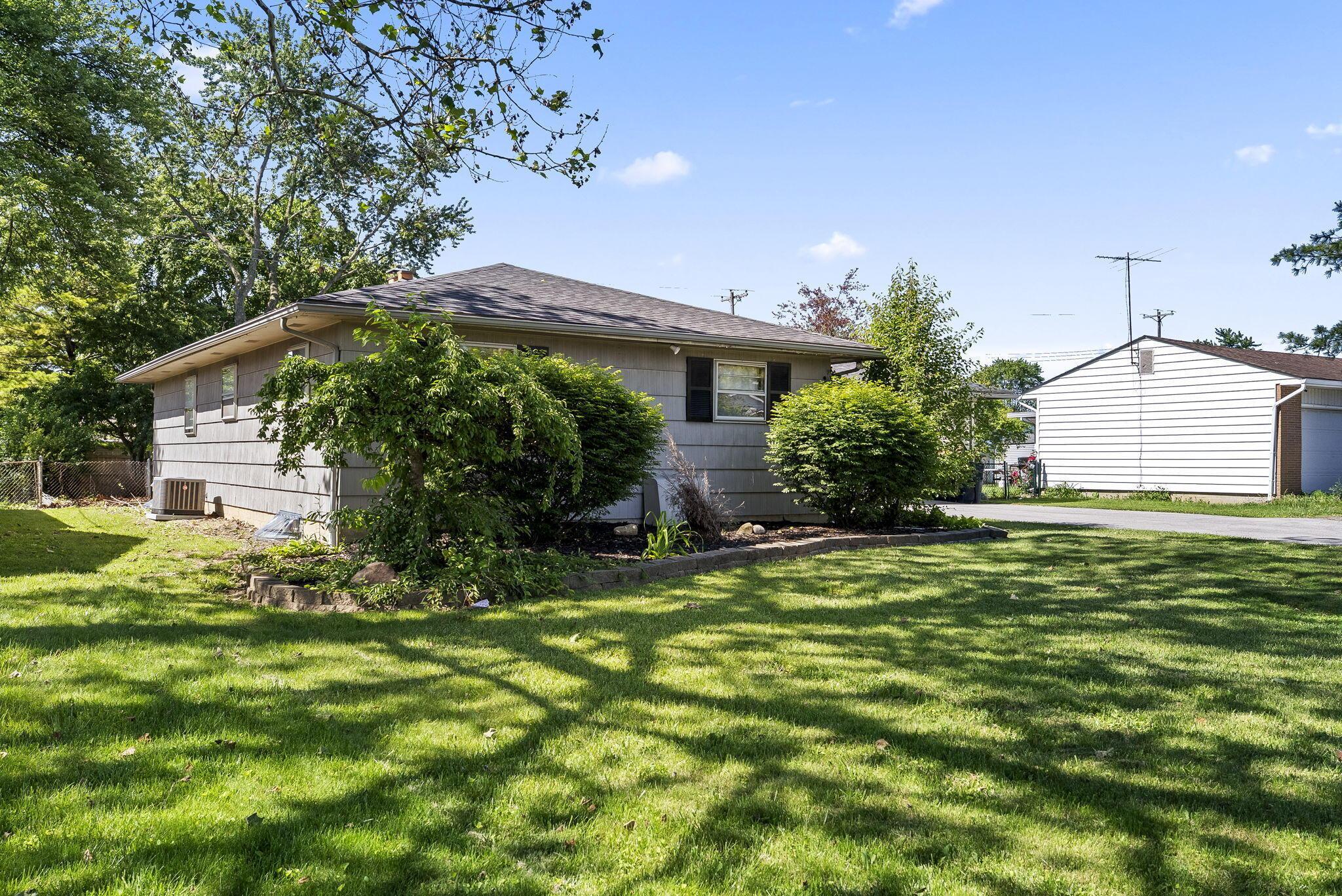 4827 Cemetery Road Hilliard, OH 43026 - Photo 4 of 66