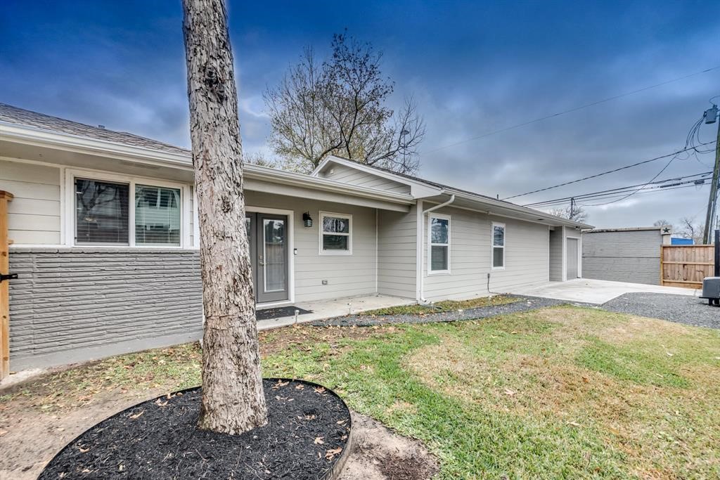 331 West 30th Street Houston, TX 77018 - Photo 25 of 29