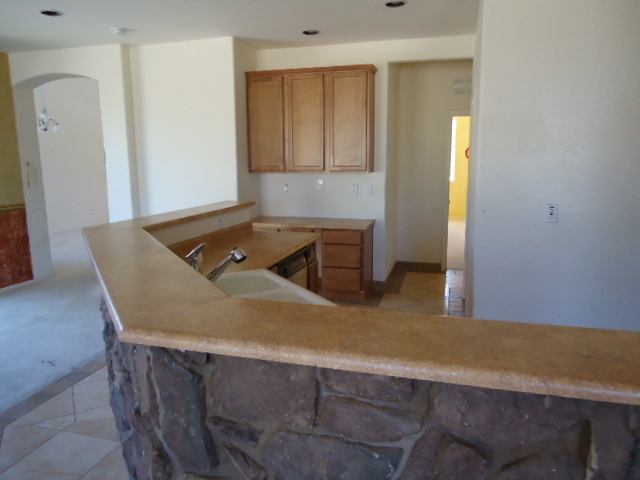 2020 West Darrel Road Phoenix, AZ 85041 - Photo 11 of 26 11