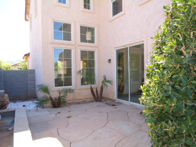 2020 West Darrel Road Phoenix, AZ 85041 - Photo 13 of 26 13