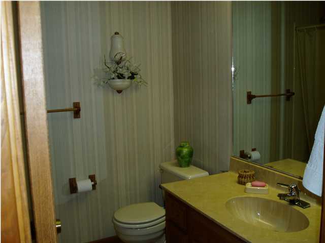 106 Cedar Ridge Way Niceville, FL 32578 - Photo 8 of 11 Gallery Image 8