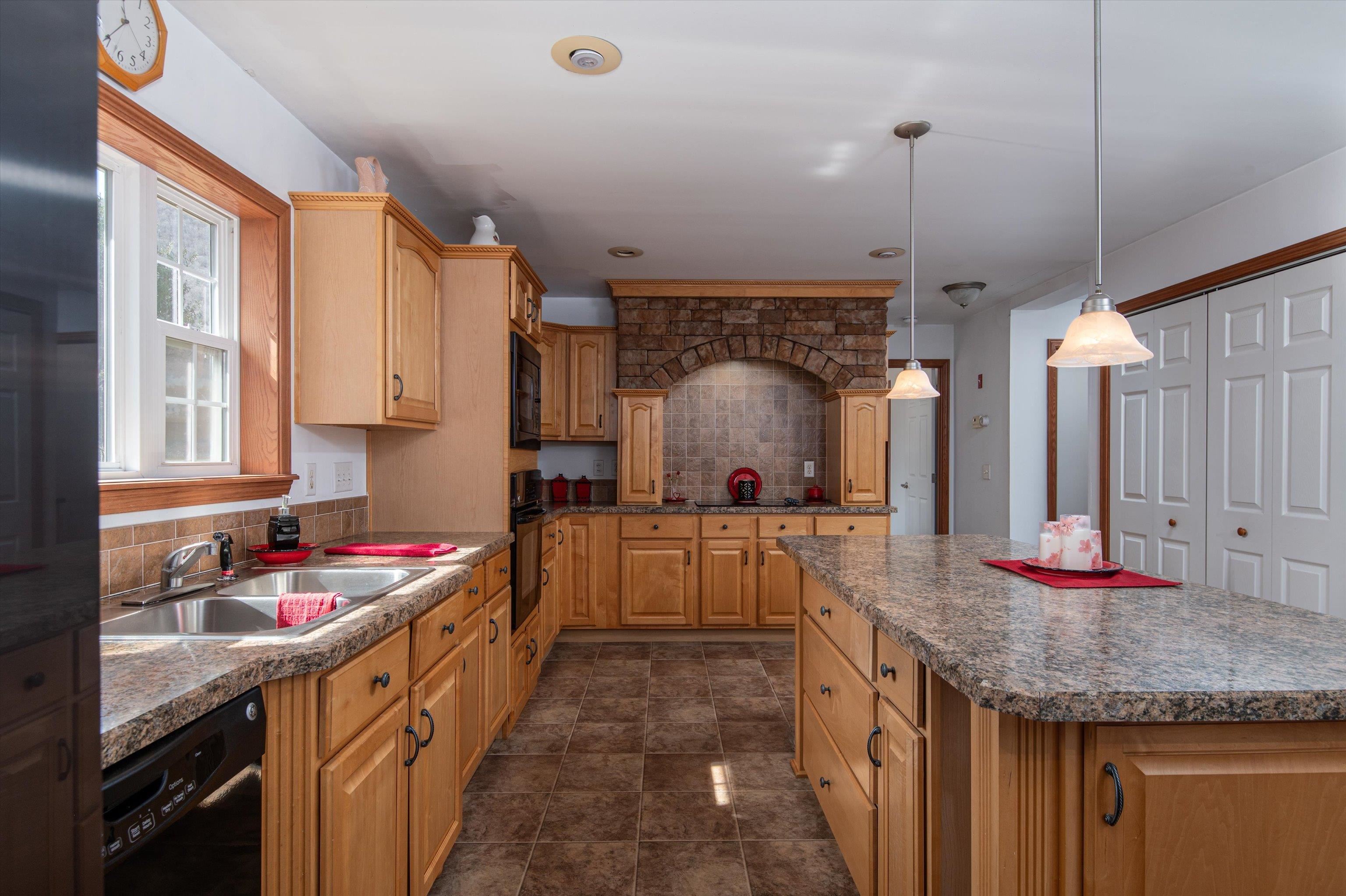 54 Twitchell Settlement Rochester, VT 05767 - Photo 8 of 50