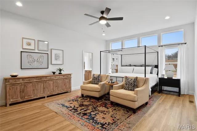 $898,077 | 136 Sweetgrass Pt Way, Cottleville, MO 63304