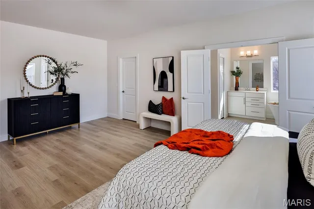 $898,077 | 136 Sweetgrass Pt Way, Cottleville, MO 63304