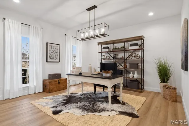 $898,077 | 136 Sweetgrass Pt Way, Cottleville, MO 63304