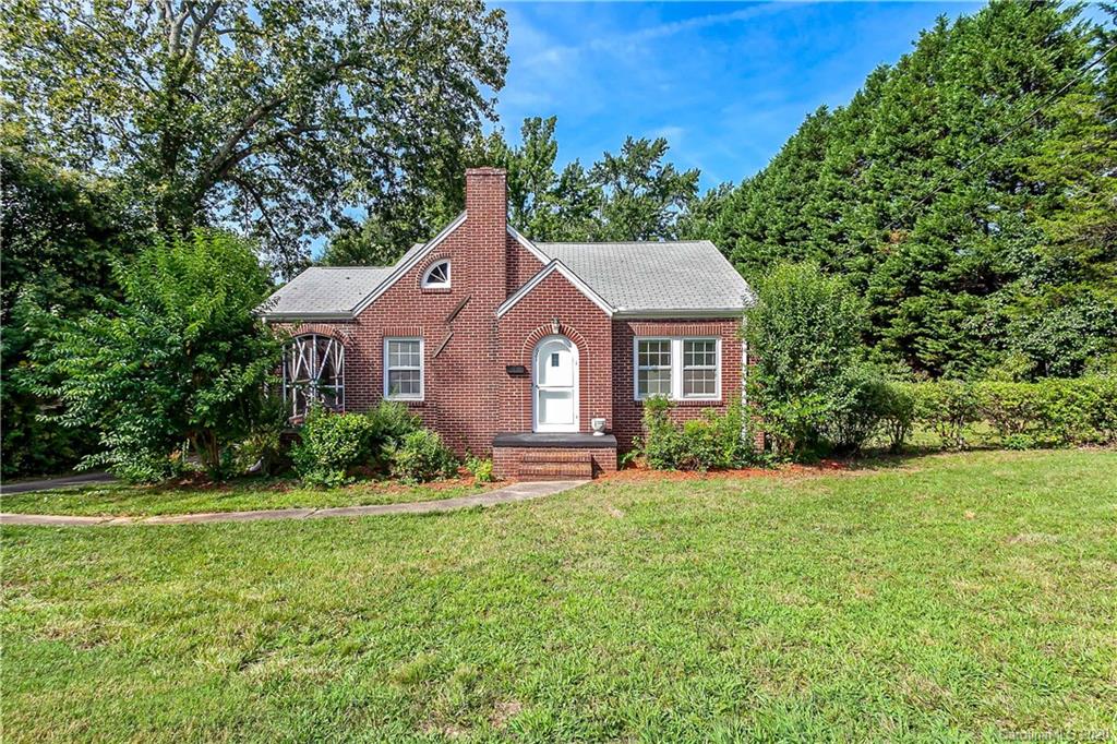 621 South New Hope Road Gastonia, NC 28054 - Photo 1 of 18