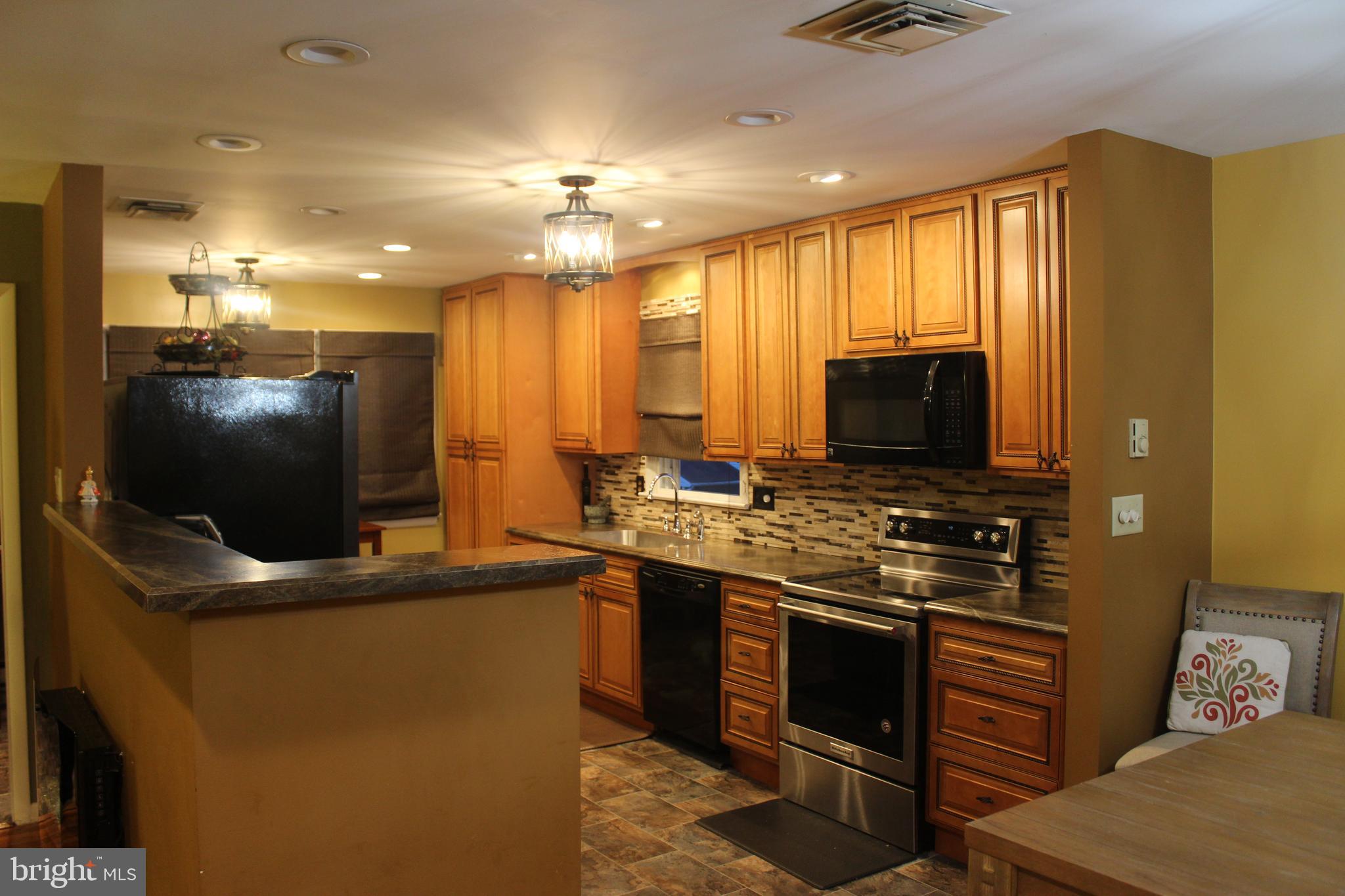 3208 Trinity Road Harrisburg, PA 17109 - Photo 17 of 41 Kitchen from Family/Dining Area