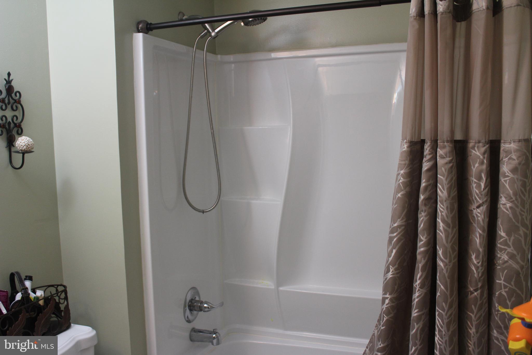 3208 Trinity Road Harrisburg, PA 17109 - Photo 31 of 41 Upstairs Hallway Bathroom showing new tub