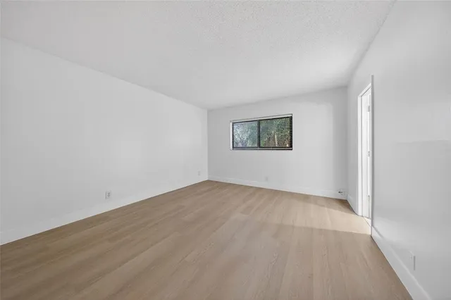 $1,775 | 2201 Northeast 36th Street, Unit 107, Lighthouse Point, FL 33064