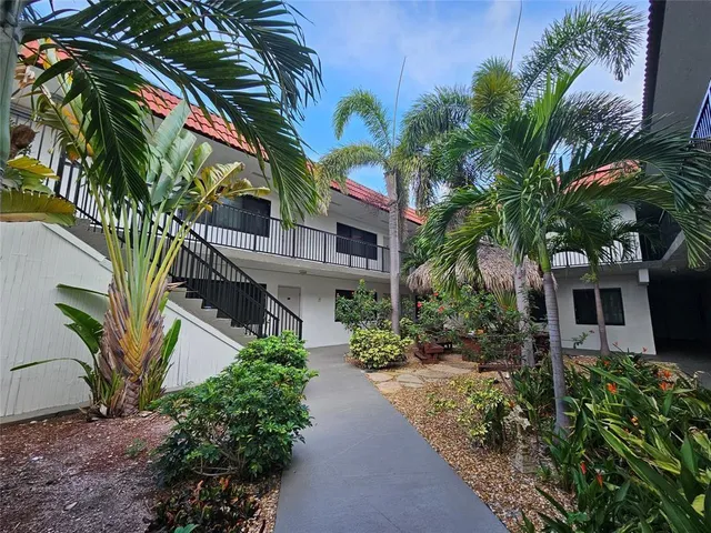 $1,775 | 2201 Northeast 36th Street, Unit 107, Lighthouse Point, FL 33064