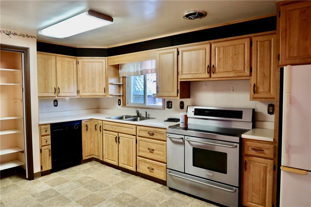 489 McCullough Road Sharpsville, PA 16150 - Photo 7 of 40