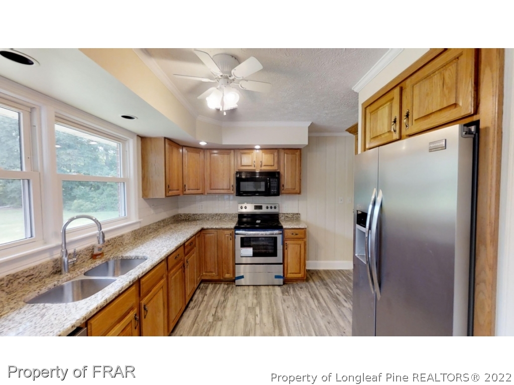 795 Bee Gee Road Lumberton, NC 28358 - Photo 9 of 15 Gallery Image 9