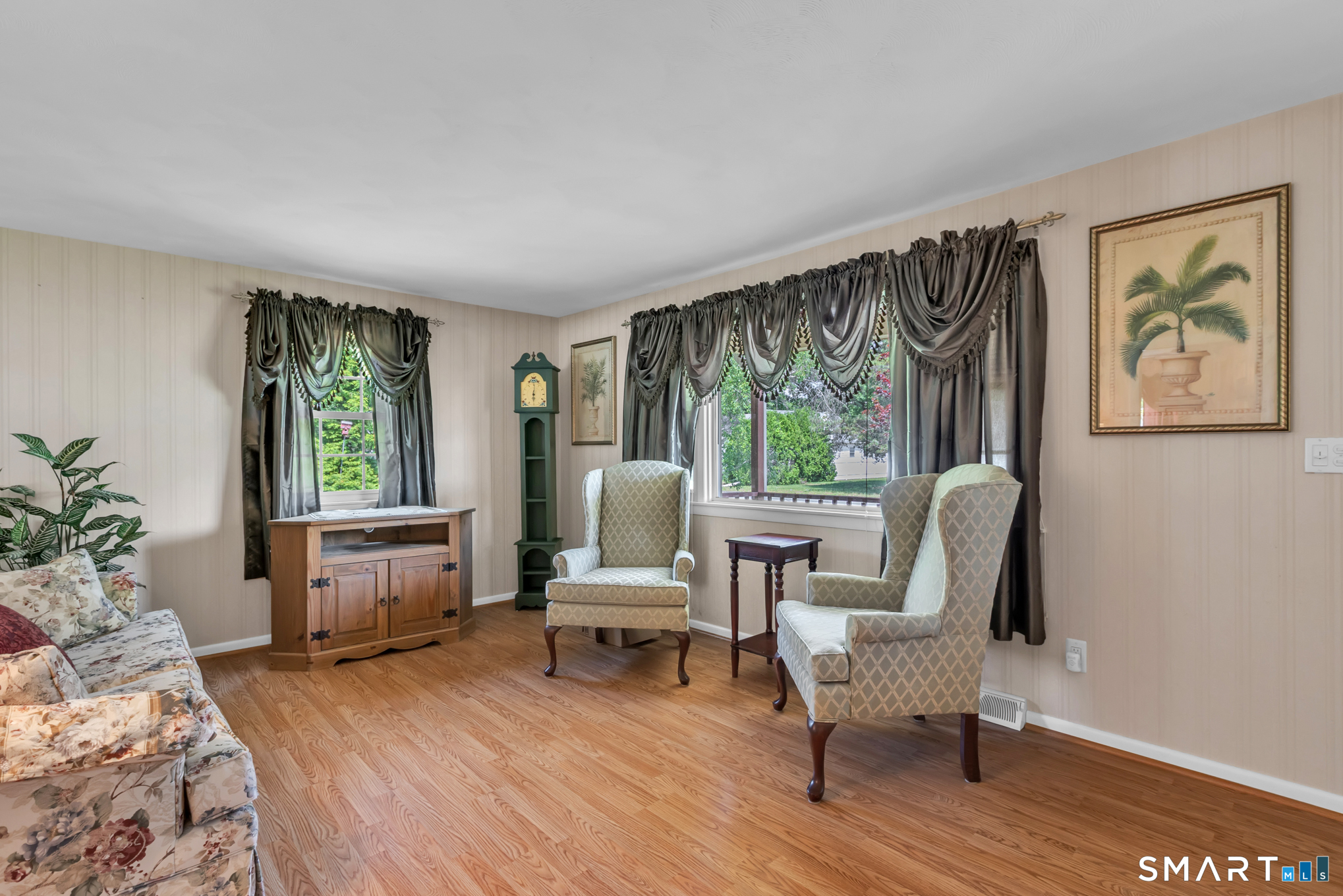19 Alberta Street Windsor Locks, CT 06096 - Photo 6 of 31