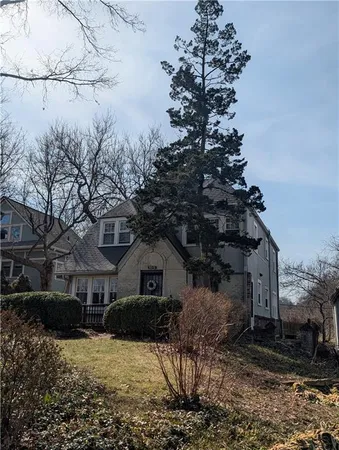 $400,000 | 5616 Wyandotte Street, Kansas City, MO 64113