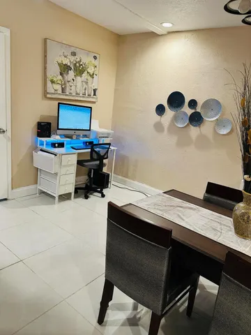 $3,850 | 833 Briggs Street, West Palm Beach, FL 33405