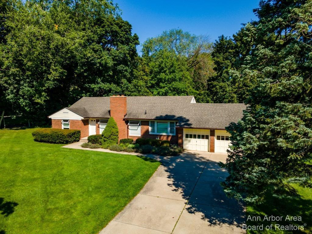 920 Vesper Road Ann Arbor, MI 48103 - Photo 1 of 40 Photo 1