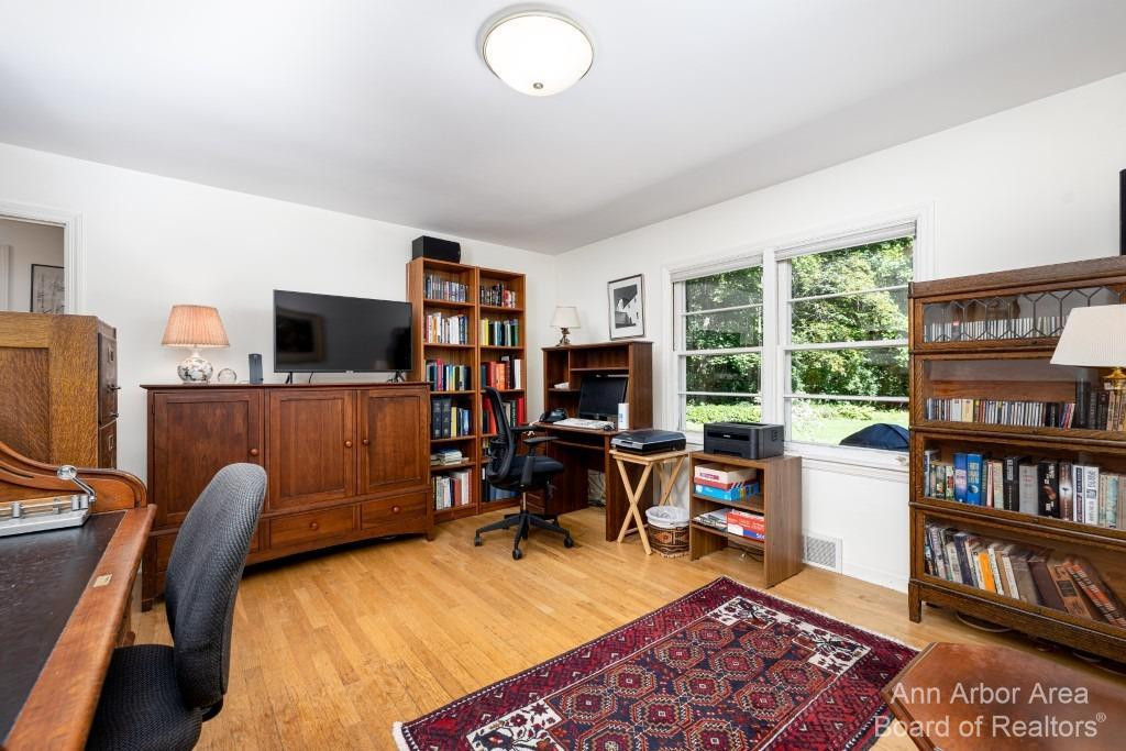 920 Vesper Road Ann Arbor, MI 48103 - Photo 21 of 40 Photo 21