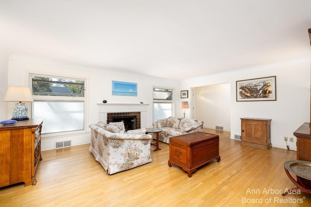 920 Vesper Road Ann Arbor, MI 48103 - Photo 10 of 40 Photo 10